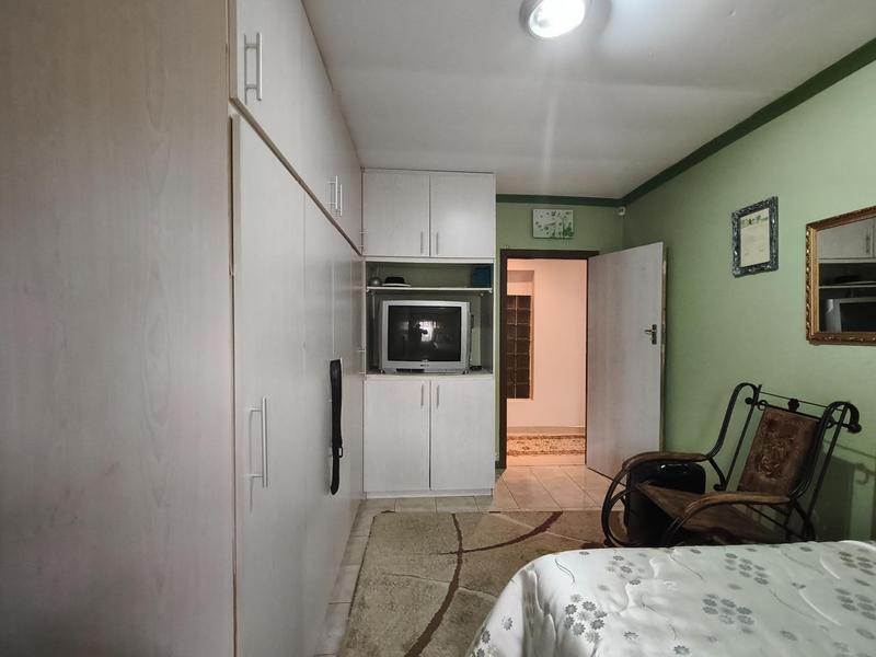 7 Bedroom Property for Sale in Southernwood Eastern Cape